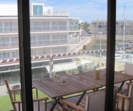 Marina 2 Bedroom Apart with Balcony and Parking