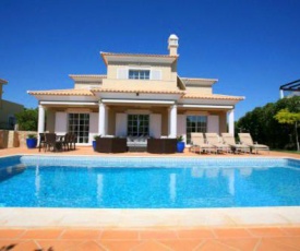 Vale do Garrao Villa Sleeps 12 Pool Air Con WiFi