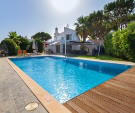 Vale do Garrao Villa Sleeps 6 Pool Air Con WiFi