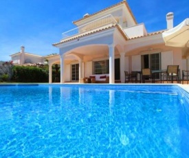 Vale do Garrao Villa Sleeps 8 Pool Air Con