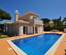 Vale do Garrao Villa Sleeps 8 Pool Air Con WiFi