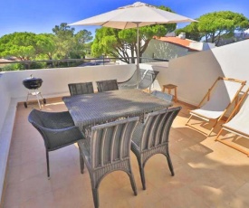 Vale do Lobo Villa Sleeps 6 Air Con T607841