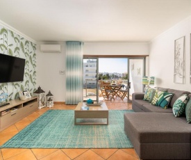 Sea La Vie Beach & Golf Apartment