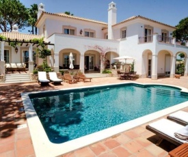 Vale do Lobo Villa Sleeps 8 Pool Air Con WiFi