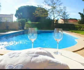 Vale do Lobo Villa Sleeps 8 Pool WiFi T480154