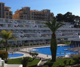 Huge Sunny Terrace Praia da Oura 2 Bedroom Apartment