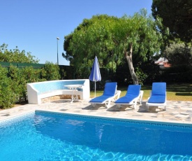 A super little villa for small parties set in a beautiful....