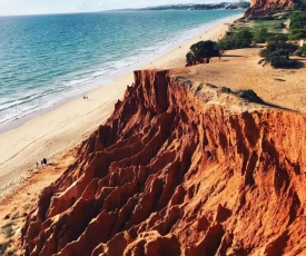 LINDO T1 Em plena natureza na praia das Falésias em Albufeira