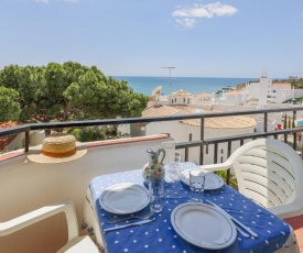 Praia da Oura Apartment - 100 m from the Beach - By Bedzy