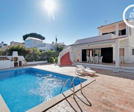 Vilamoura Ocean Villa with Pool by Homing