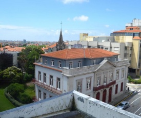 GuestReady - Balcony Over Porto