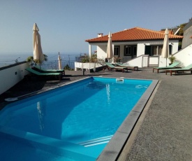 casa agapanthe piscine et vue mer