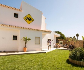 Algarve Surf Hostel - Sagres