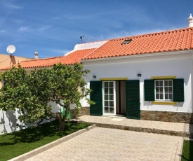 Sagres House - Large patios, free wifi, parking