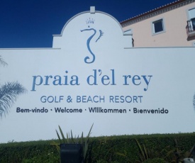 Praia Del Rey Seaview Apartment