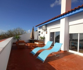 Carcavelos Beach Penthouse