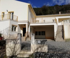 Casa das Oliveiras - Manteigas