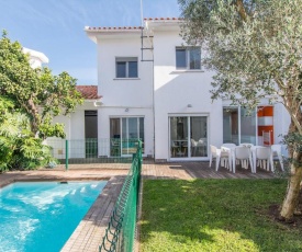 Lovely villa with 3 bedrooms and swimming pool