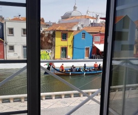 Flamingo's House - Beautiful View Over the Canal