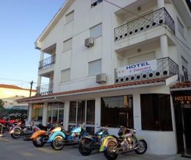 Hotel 4 Estacoes