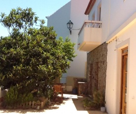 House with 2 bedrooms in Aljezur with enclosed garden 8 km from the beach