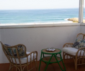 Amazing Panoramic Beach View in Caparica (T1)