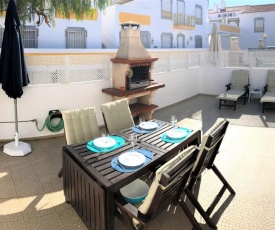 Apartamento Praia Altura - Terraço BBQ - Wifi - AC - Garagem Fechada