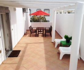 Apartamento Praia de Altura-Terraço BBQ-Wfi-AC