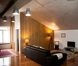 Loft Surdo