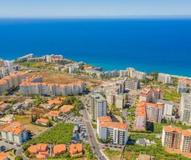 Ocean View and Garden in Exclusive Area