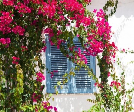 A Sunny Blue Villa in the Algarve