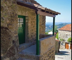 Castelo Cottages II