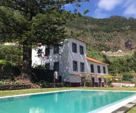 Casa Oliveira Esmeraldo - Guest Houses