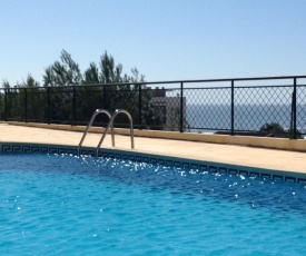 Atlantic Ocean & Pool Apartment