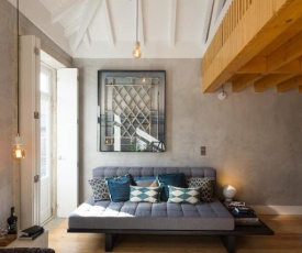 Gold & Grey Loft Almada