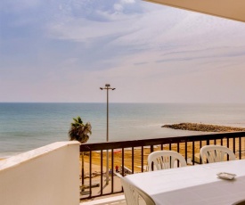 Atlântico View - Beach front - Quarteira