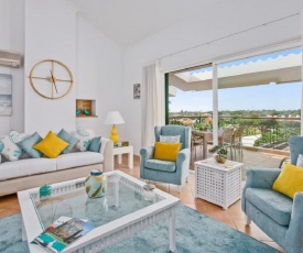 Superb, relaxing and tranquil 3 bed Apartment in Central Algarve