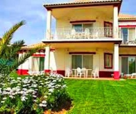 Quinta do Lago Apartment Sleeps 2 Air Con WiFi