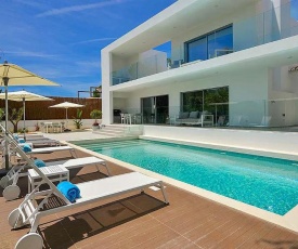 Quinta do Lago Villa Sleeps 9 Pool Air Con WiFi